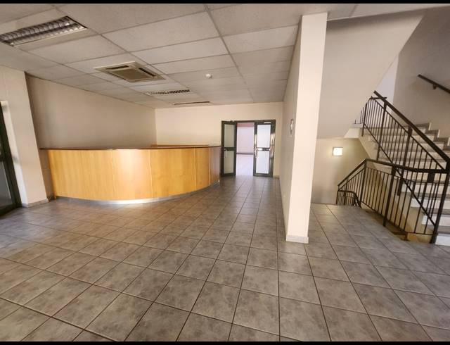 514M² OFFICE TO LET IN RANDJESPARK